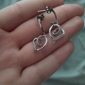 Light weight heart hanging earings